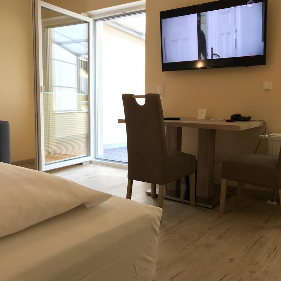 Hotel Select Suites & Aparts เมินเคงลัดบาค ภายนอก รูปภาพ